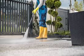 Driveway pressure washing service